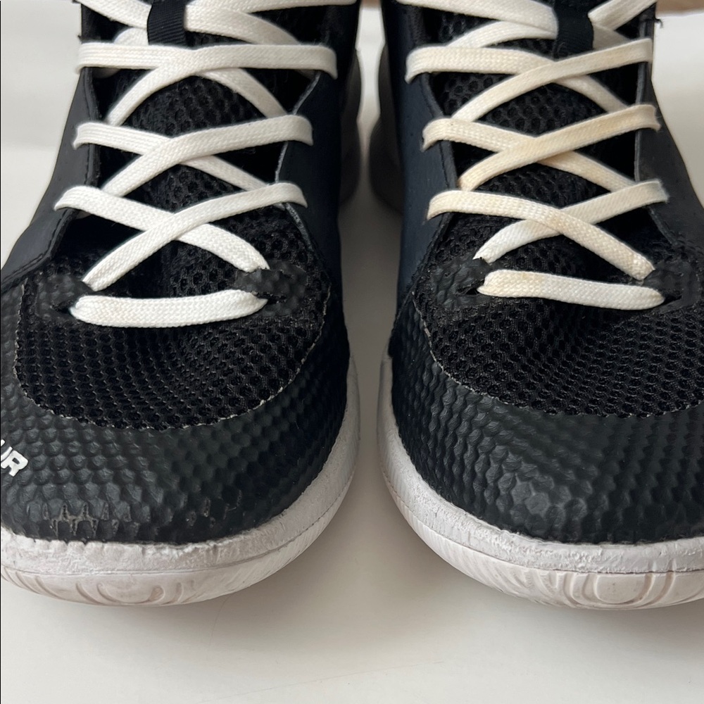 Under Armour Men’s Jet Basketball Black and White High-Top Sneakers 10.5 - Picture 6 of 7
